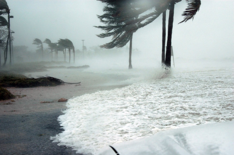 4 STEPS THAT CAN KEEP YOUR FAMILY SAFE DURING A DISASTER