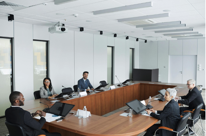 WHEN THE STORM HITS:  Emergency Planning Tactics for Every Small Business Owner